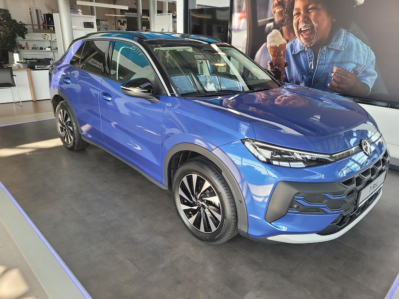 Volkswagen T-Roc (2026) NOVÝ MODEL 2026 - fotka 5 z 10