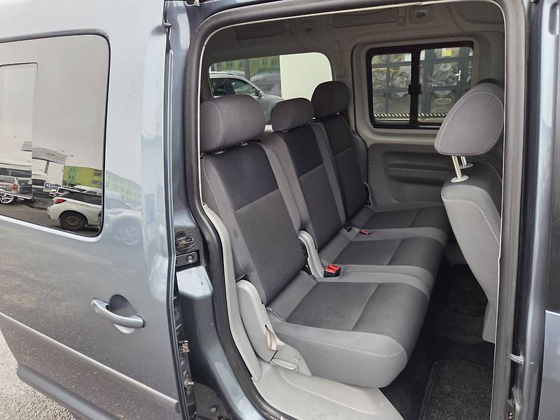 Volkswagen Caddy (2010) 1.9 TDI 4x4 - fotka 21 z 25