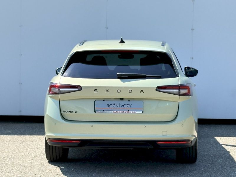 Škoda Superb (2025) Combi DSG 2.0 TDI / 110 kW / S - fotka 22 z 28
