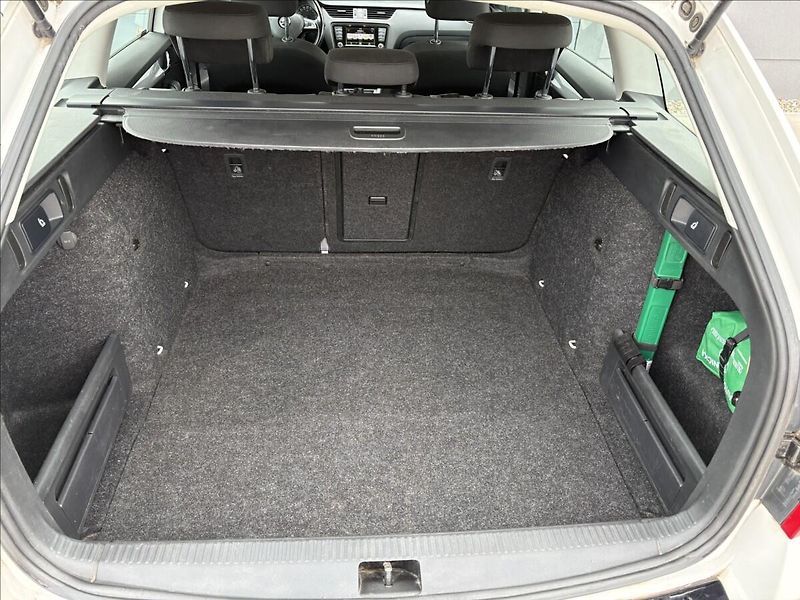 Škoda Octavia 2,0 TDI 110 KW MANUAL STYLE CZ - fotka 24 z 24
