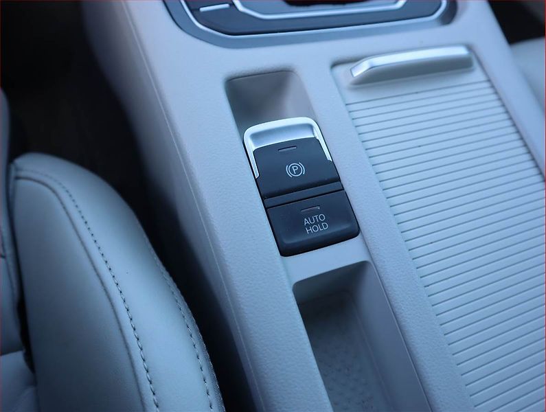 Volkswagen Passat (2021) 2.0 TDI - fotka 20 z 23