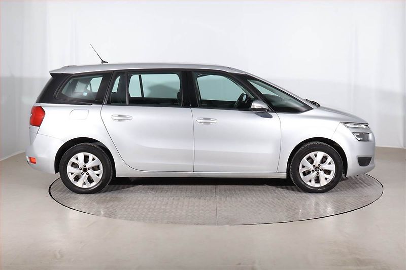 Citroën C4 Picasso (2015) 1.6 HDi, Automat, 7 míst, Navi - fotka 6 z 23