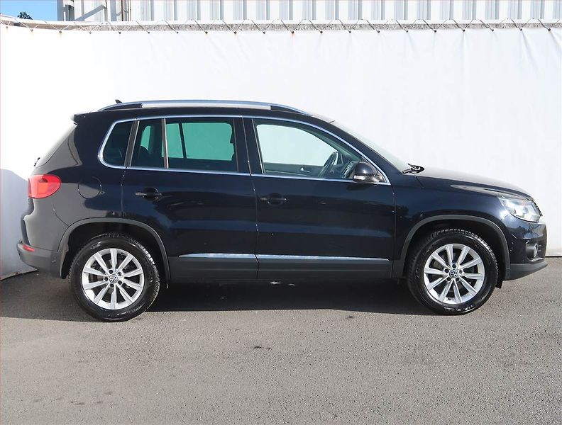 Volkswagen Tiguan (2011) 2.0 TDI, 4X4, Automat - fotka 6 z 20