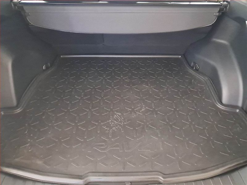 Toyota RAV4 (2023) Comfort 2.5 Hybrid - fotka 14 z 18