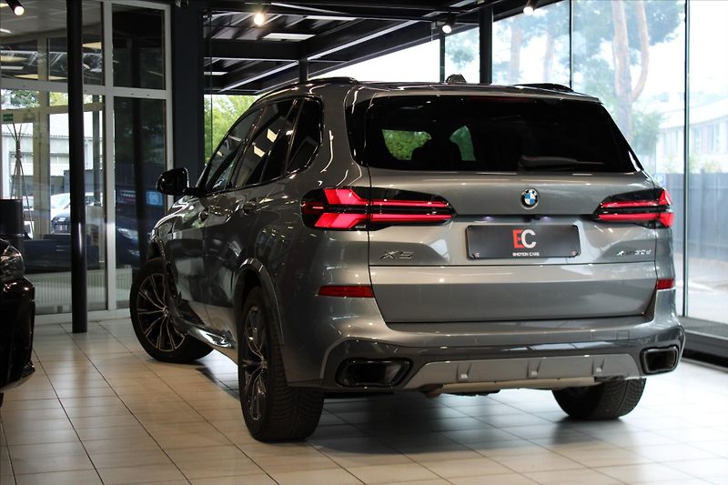 BMW X5 xDrive30d M Sport Pro DAProf/3 - fotka 31 z 34