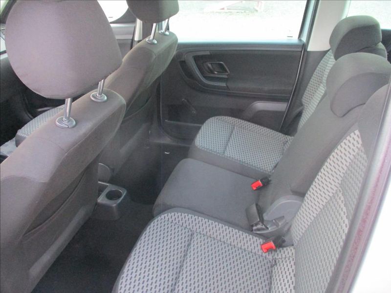 Škoda Roomster 1,2 TSI, klimatizace, - fotka 15 z 30