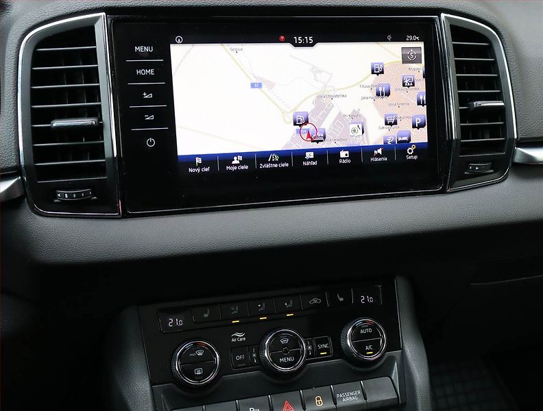 Škoda Karoq (2018) 1.6 TDI, Automat, Navi - fotka 12 z 20