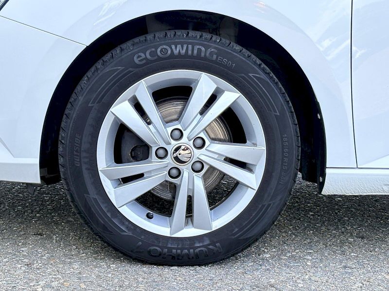 Škoda Fabia (2023) Combi 1.0 TSI / 70 kW / AMBITI - fotka 16 z 24