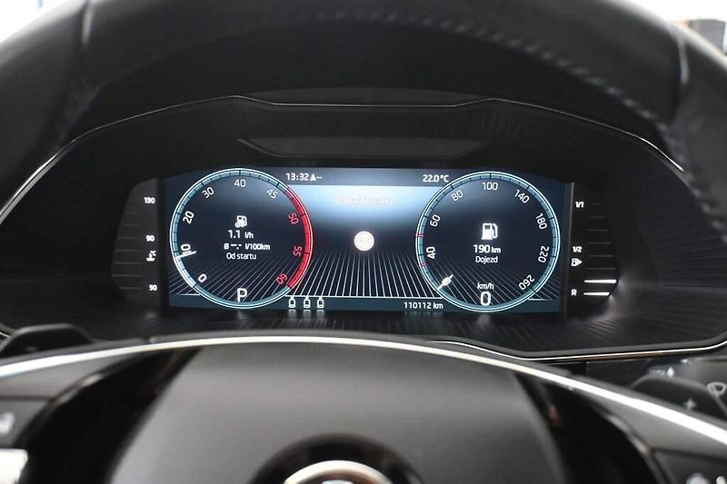 Škoda Superb (2022) 2.0 STYLE LED MATRIX DSG ACC T - fotka 32 z 39