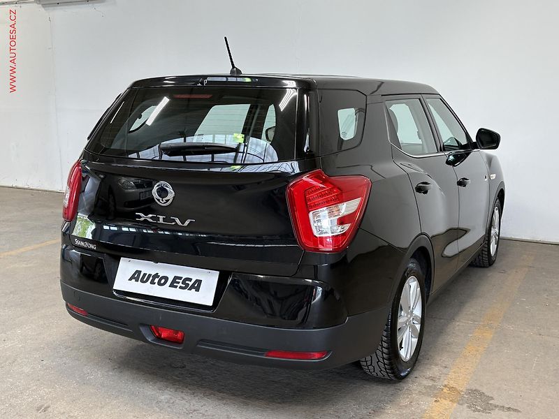 SsangYong XLV (2016) 1.6 D 4WD, AT, +ALU - fotka 4 z 16