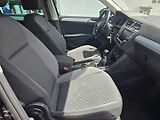 Volkswagen Tiguan (2016) 2.0 TDI NAVI, Serviska - náhled 18