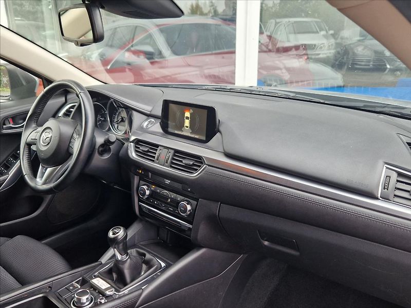 Mazda 6 2,2 D SKYACTIVE, VÝHŘEV NOSIČ - fotka 20 z 42