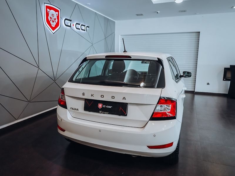 Škoda Fabia 1.0 TSI 70 kW Ambition - fotka 6 z 28