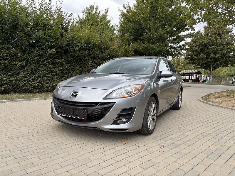 Mazda 3 2.0 Exclusive-Line - fotka 2 z 30