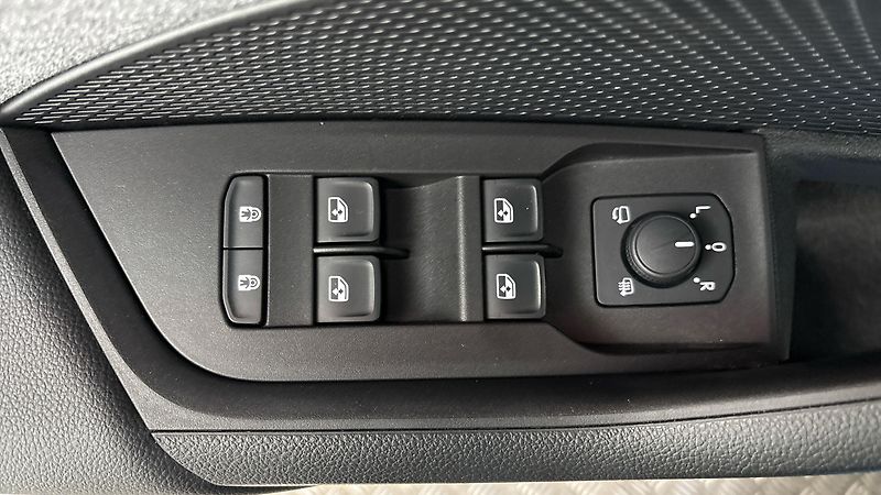 Škoda Octavia 2.0 TDI DSG Top Selection Comb - fotka 23 z 29