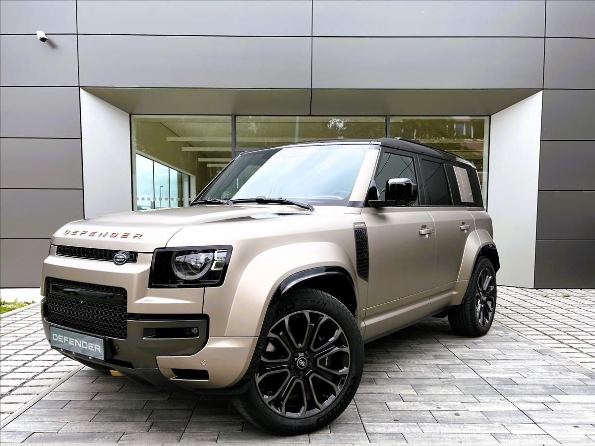 Land Rover Defender 110 V8 P635 OCTA SATIN*
