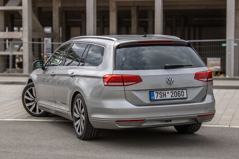 Volkswagen Passat - fotka 6 z 26