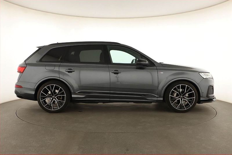 Audi Q7 (2023) 50 TDI - fotka 6 z 20