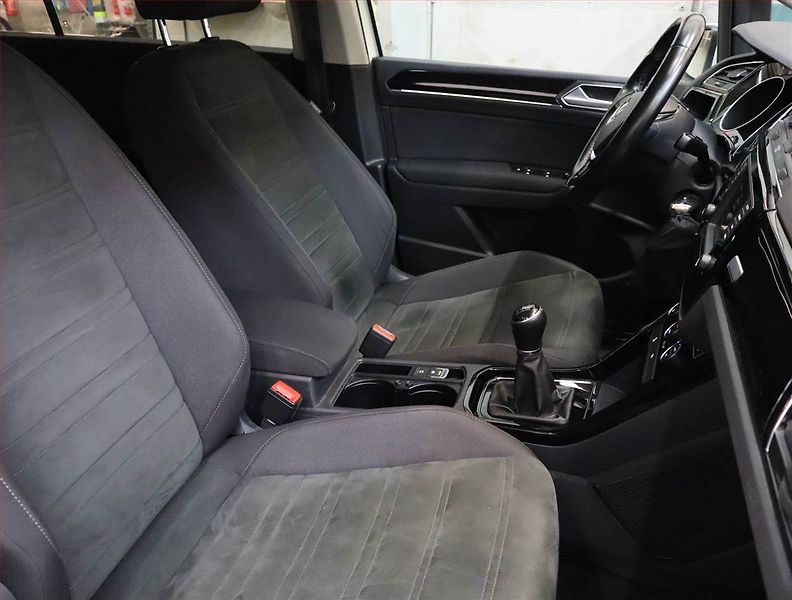 Volkswagen Touran (2016) Comfortline 2.0 TDI - fotka 9 z 18