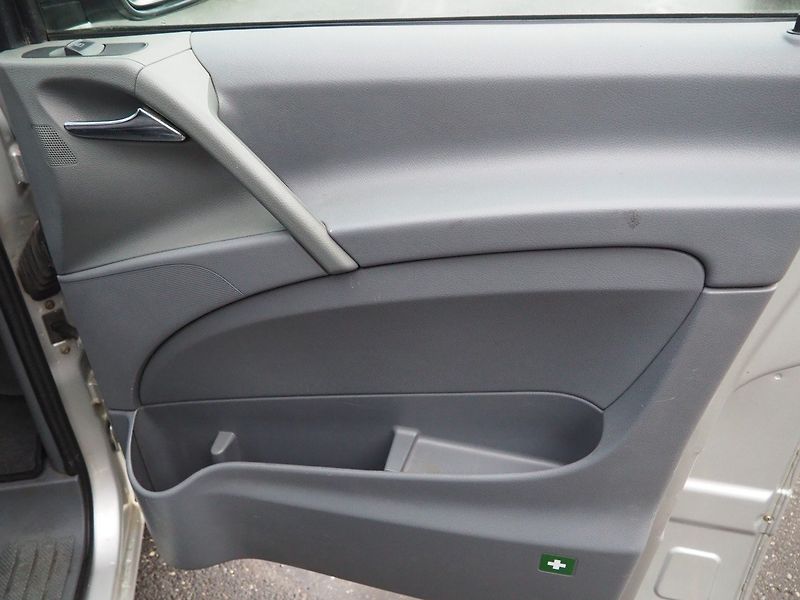 Mercedes-Benz Vito (2007) 120 CDI - fotka 16 z 31