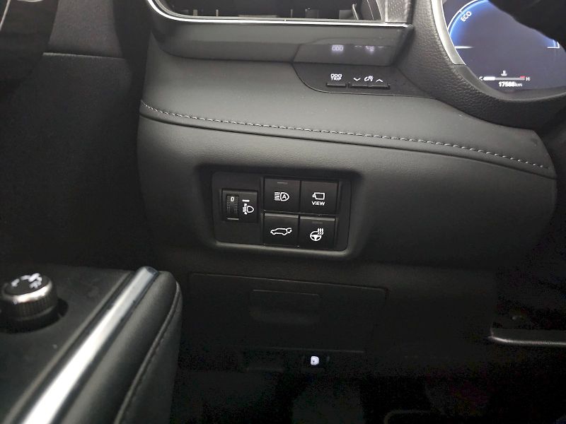 Toyota Highlander (2024) 2.5HEV 248k 4X4 EXECUTIVE - fotka 21 z 30
