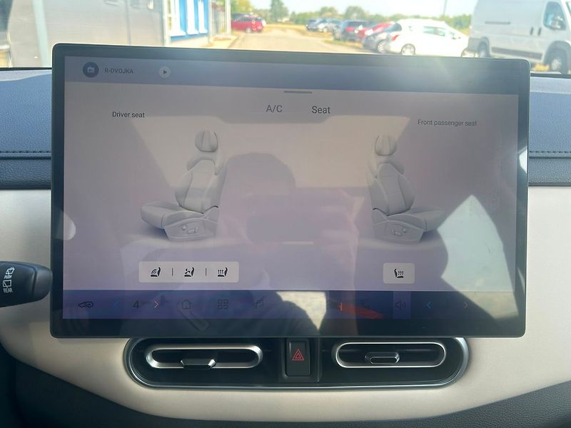 Dongfeng Ostatní EXCLUSIVE - fotka 19 z 21