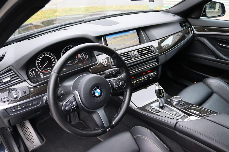 BMW Řada 5 - fotka 26 z 61