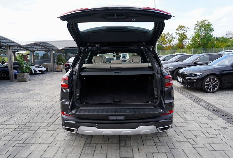 BMW X5 40i xDrive/340 PS/tažné/panora - fotka 11 z 47