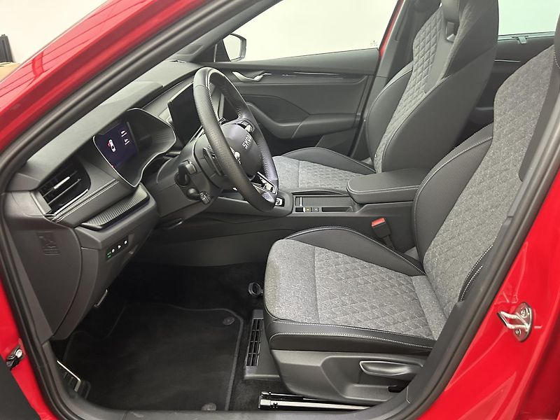 Škoda Octavia 1.5 TSI SportLine - fotka 24 z 30