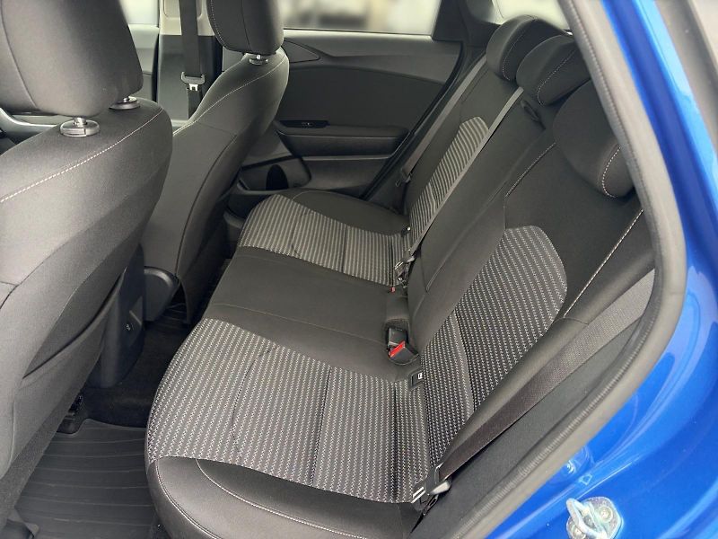 Kia Ceed (2024) TOP 1.5T-GDI 103kW DPH CZ - fotka 8 z 11