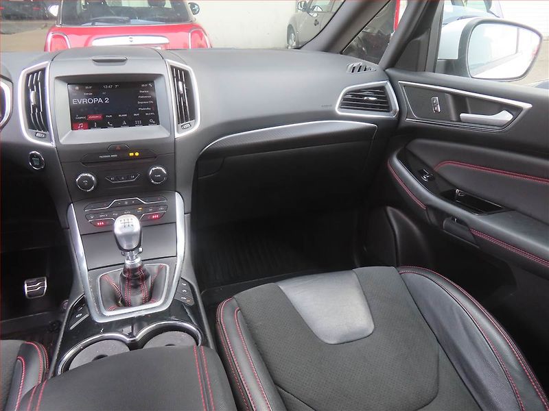 Ford S-MAX (2019) ST-Line 2.0 EcoBlue - fotka 8 z 17