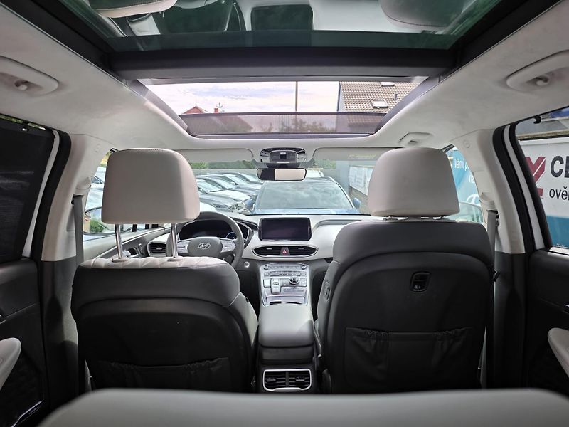 Hyundai Santa Fe 1.6-HYBRID-PREMIUM-PANORAMA - fotka 41 z 44