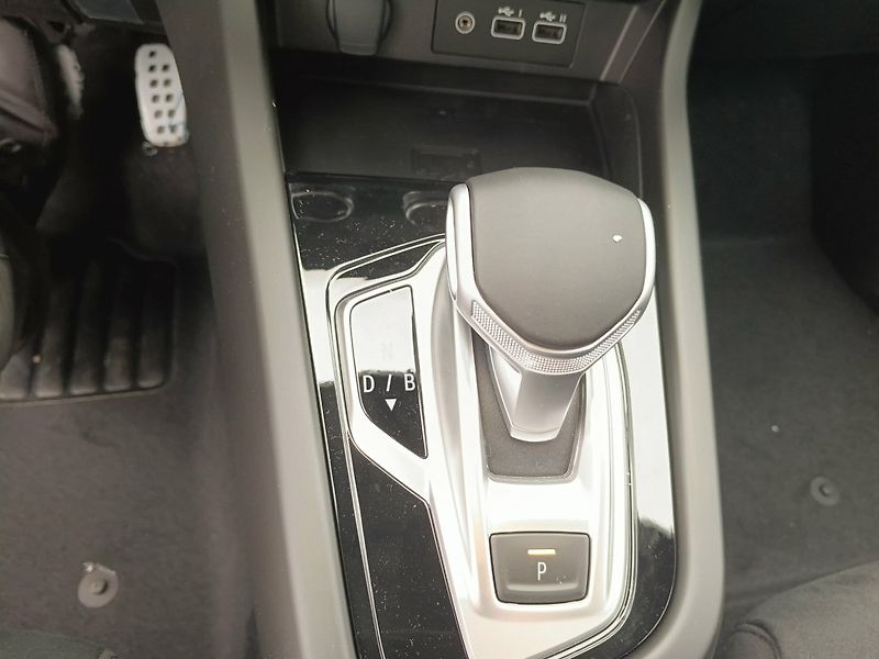 Renault Arkana (2026) esprit Alpine full hybrid E-Te - fotka 11 z 18