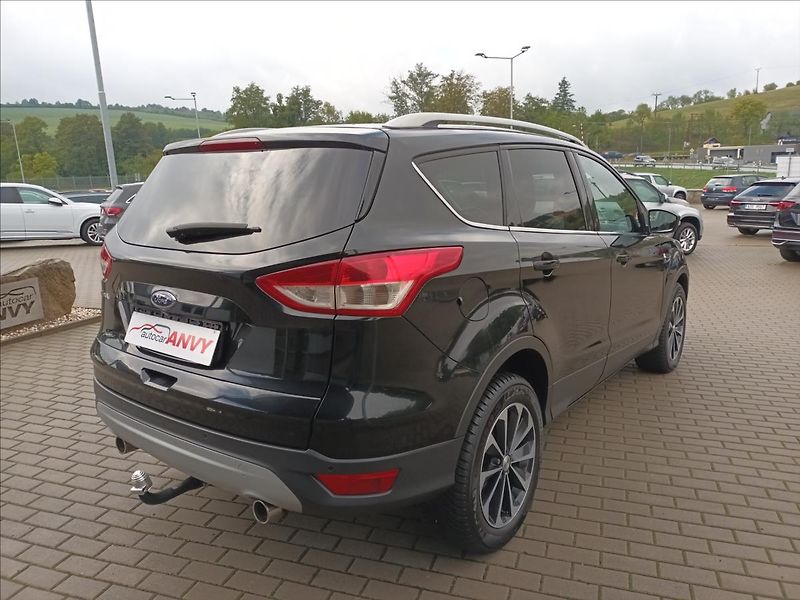 Ford Kuga 2,0 TDCi,120kw,4x4,NAVI,KAMERA - fotka 5 z 50