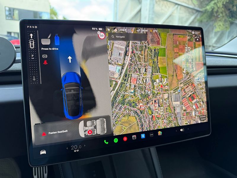 Tesla Model 3 Long Range AWD Tažné - fotka 15 z 40