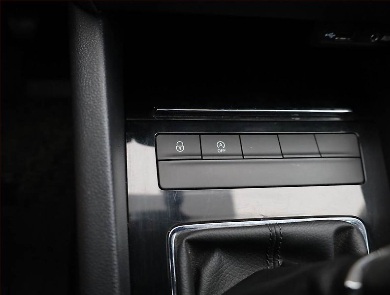 Škoda Octavia (2017) 2.0 TDI, Serv.kniha, Navi - fotka 15 z 20