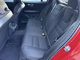 Volvo V60 MOMENTUM B4, FULL LED - náhled 12