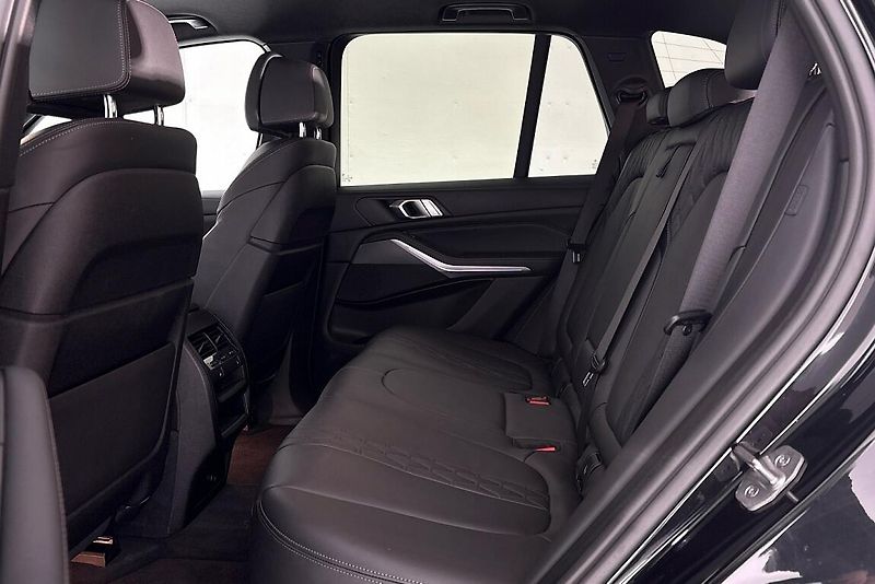 BMW X5 xDrive30d - fotka 9 z 28