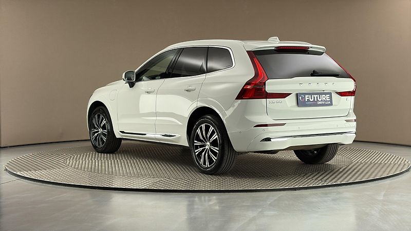 Volvo XC60 2.0 T6 AUT AWD Recharge Inscri - fotka 2 z 33