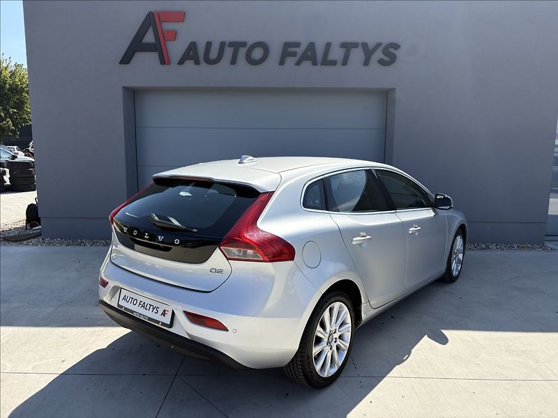 Volvo V40 1,6 D 84 kw. Č.R. - fotka 6 z 25