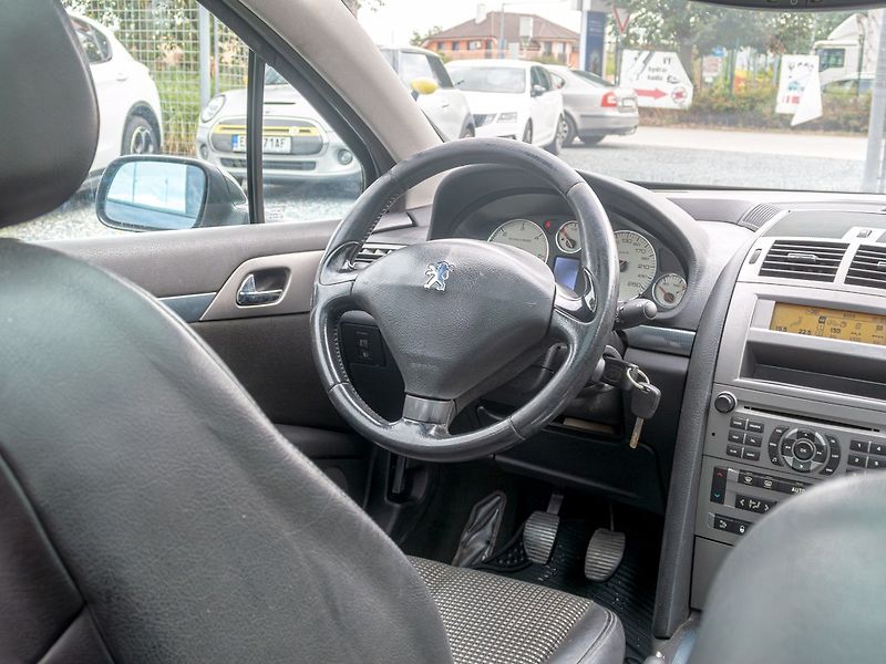 Peugeot 407 (2006) 2.0HDI 100KW – PANORAMA - fotka 13 z 40