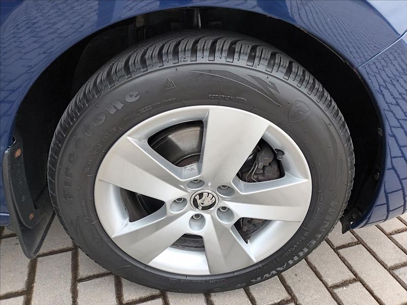 Škoda Rapid 1,0 TSI,81KW,DIGIKLIMA,TEMPOMA - fotka 24 z 36