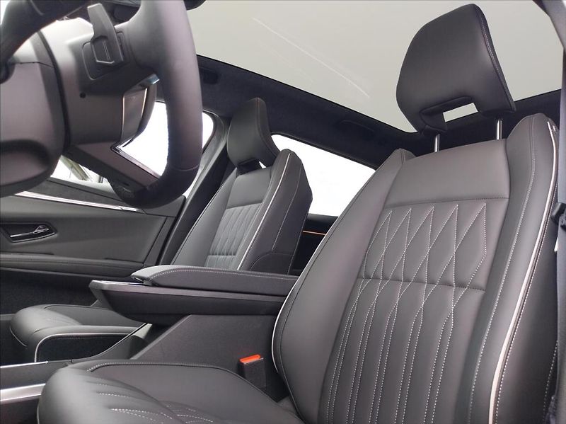 Mitsubishi Eclipse Cross (2026) 0,0 160kW / 87kWh  BEV INSTYLE - fotka 7 z 9