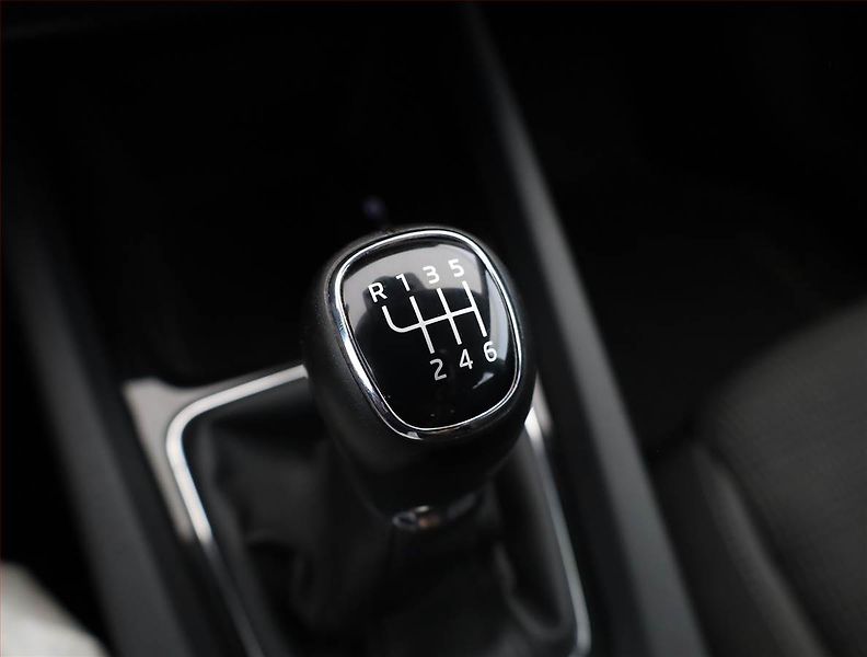 Škoda Octavia (2023) Ambition 2.0 TDI, ČR,1.maj - fotka 11 z 19