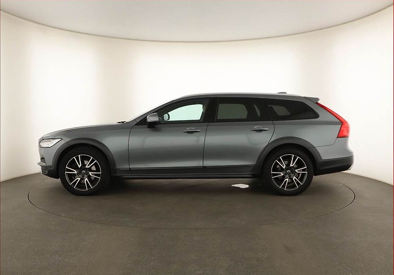Volvo V90 (2017) Cross Country - fotka 3 z 19
