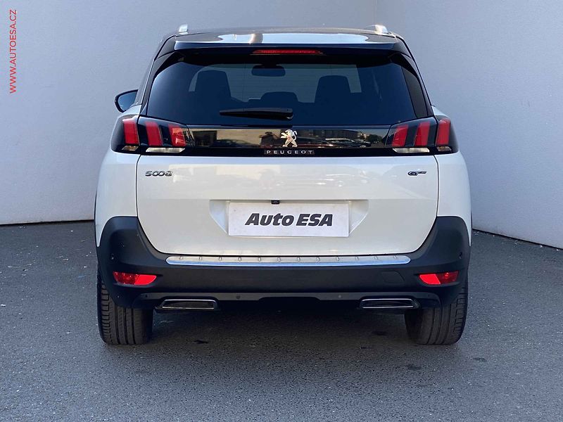 Peugeot 5008 (2018) 2.0 HDI 7míst, 1.maj,ČR - fotka 5 z 17
