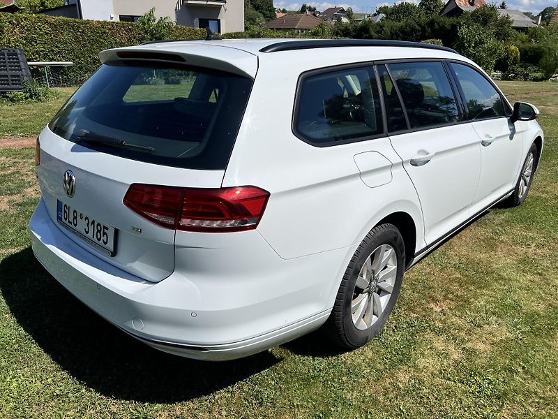 Volkswagen Passat 1.4TSI 92KW,NAVI,LED,ALU - fotka 7 z 44