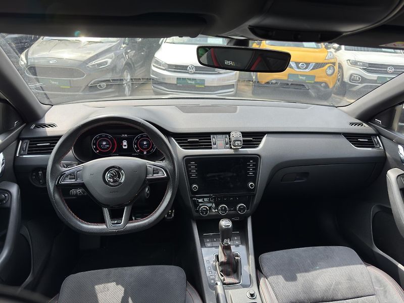 Škoda Octavia - fotka 6 z 7