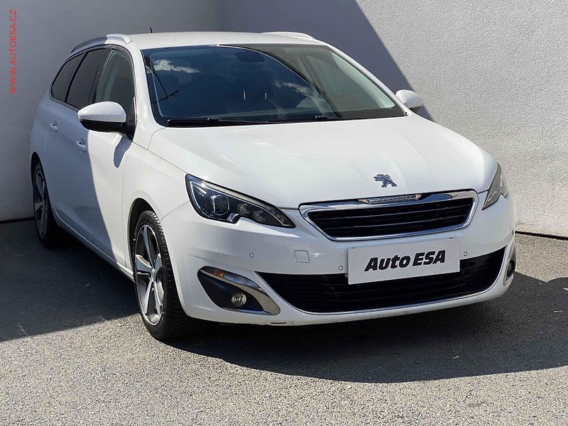 Peugeot 308 (2016) 1.6 HDi SW, Allure - fotka 1 z 15