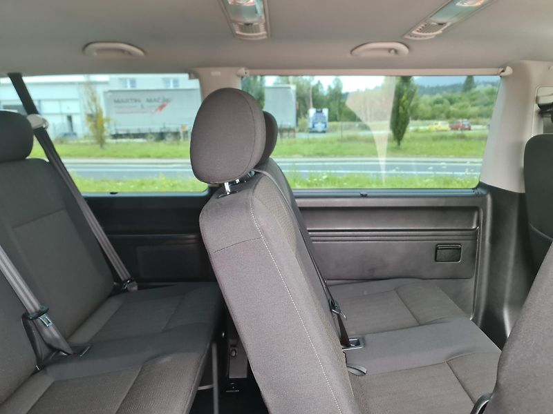 Volkswagen Transporter (2016)  CARAVELLE T6 2.0 TDi OLOMOUC - fotka 16 z 86